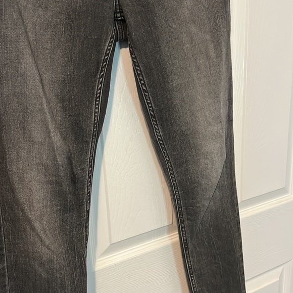 Calvin Klein size 28 mid rise Jegging - Picture 12 of 12